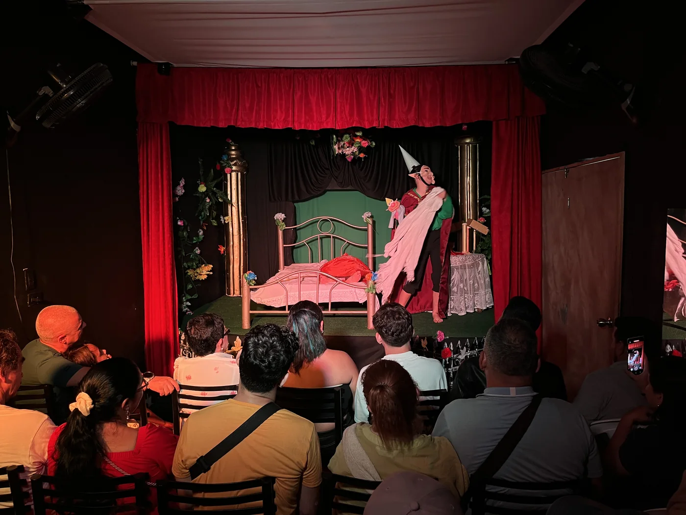 Público durante una función del Festival Al Acto Fest